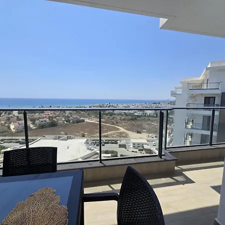 Daire Sea View 2-bedroom With Water Park At Caesar Blue *