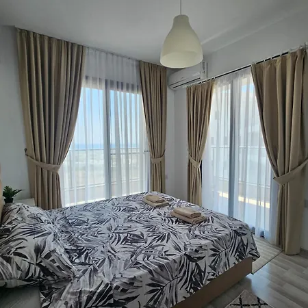 Sea View 2-bedroom With Water Park At Caesar Blue Apartment