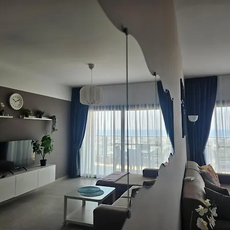 Appartement Sea View 2-bedroom With Water Park At Caesar Blue *
