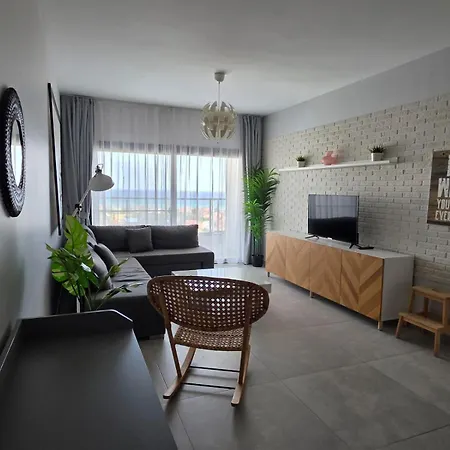 Sea View 2-bedroom With Water Park At Caesar Blue *