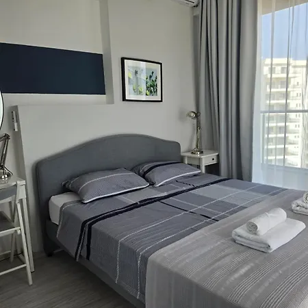 Sea View 2-bedroom With Water Park At Caesar Blue *